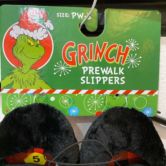 🎄Grinch Christmas Black Fuzzy & Appliqué Baby Pre Walk Slippers - 5 - Picture 5 of 10